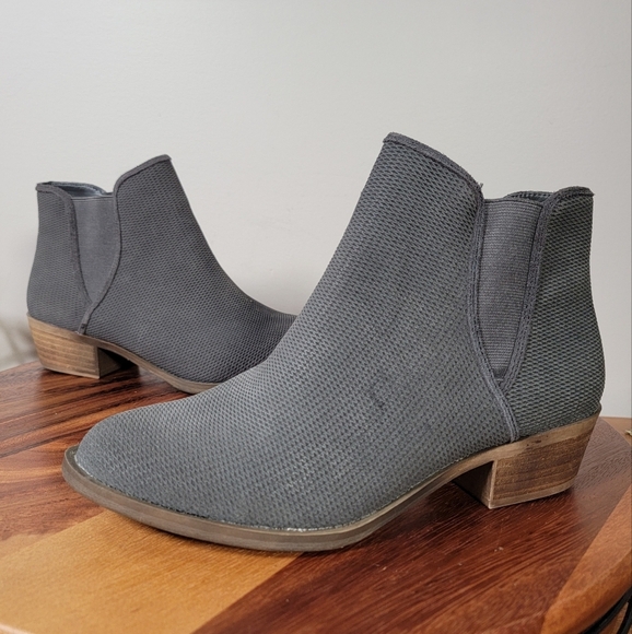 NEW Kenzie Gerona Dark Gray Ankle Boots Women's Size 9 - Picture 2 of 15